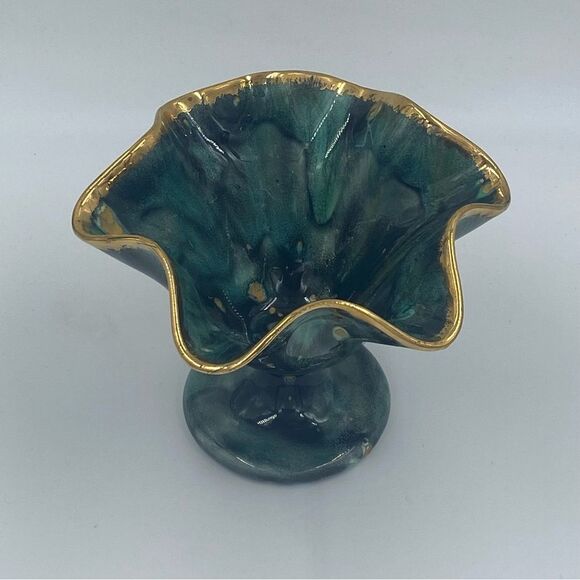 Vintage Ruffled Compote Bowl with Pedestal - Picture 2 of 4